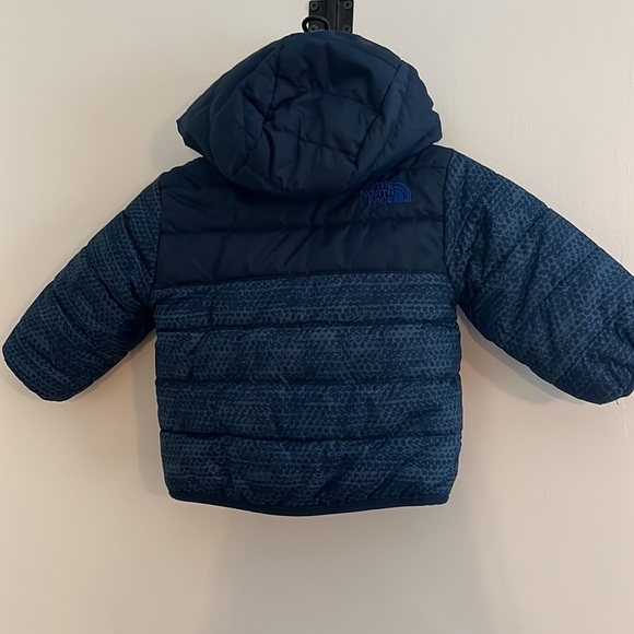 The North Face 3-6 month winter jacket reversible teddy - Picture 6 of 9